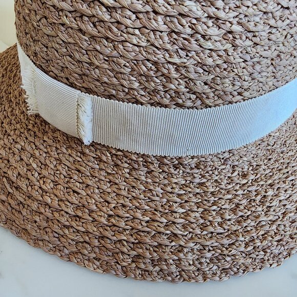BNWT–Slightly Imperfect [ Helen Kaminski Nikki Raffia Crochet Hat🌿] (#210) - Picture 12 of 14